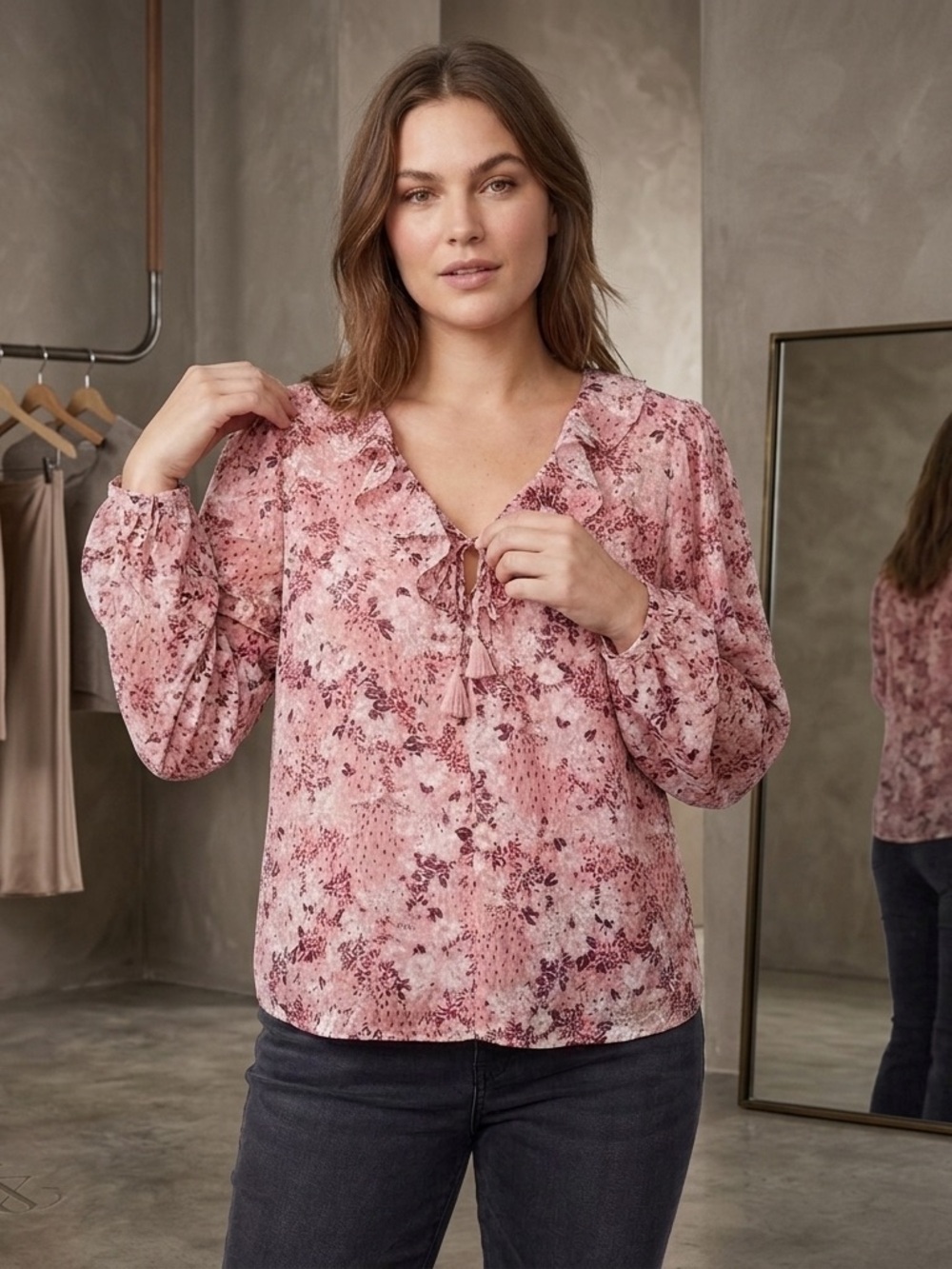 PAIGE floral ruffle blouse. Size M
